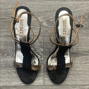 Badgley Mischka Black and Brown Strappy Sandals